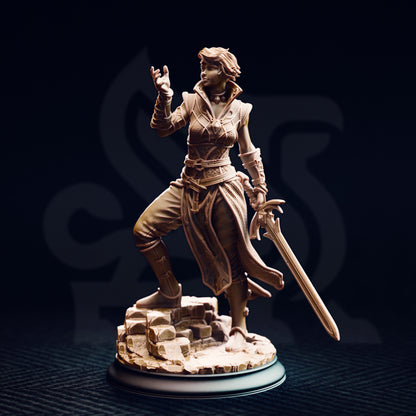 Karisia - Half-Elf Hexblade