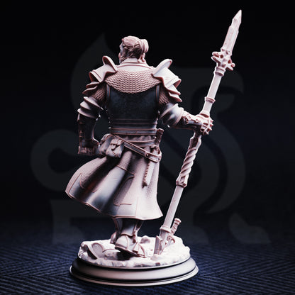 Kruntha - Half orc Paladin