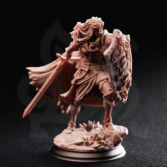 Palading of the Golden Griphon - Lydia