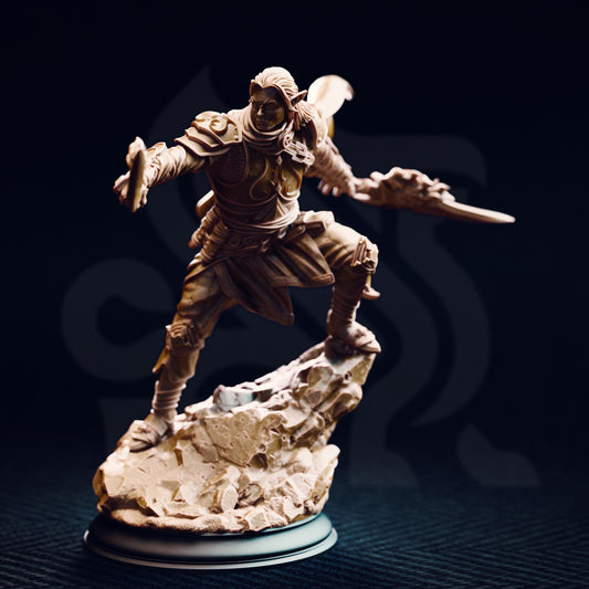 Veyvith the Valliant - Variant Pose 2