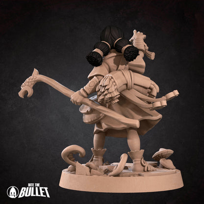 Halfling Female Summoner - Iconic hero