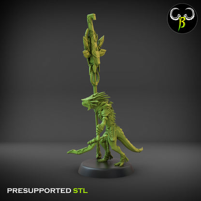 Nova Guard - Lizardman bannerman